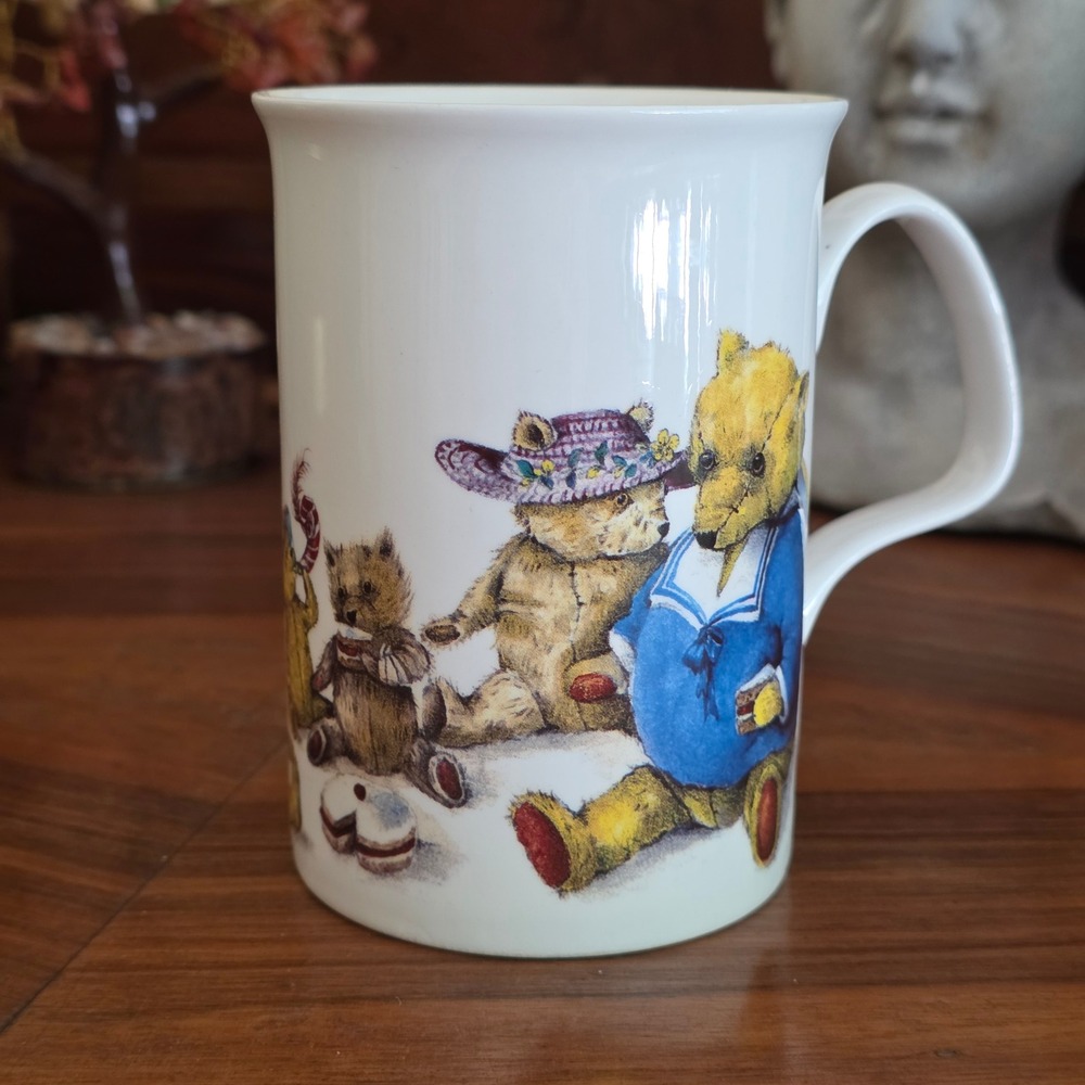 Vintage Roy Kirkham Teddy‎ Bear Party Fine Bone China Mug Made in England 1992